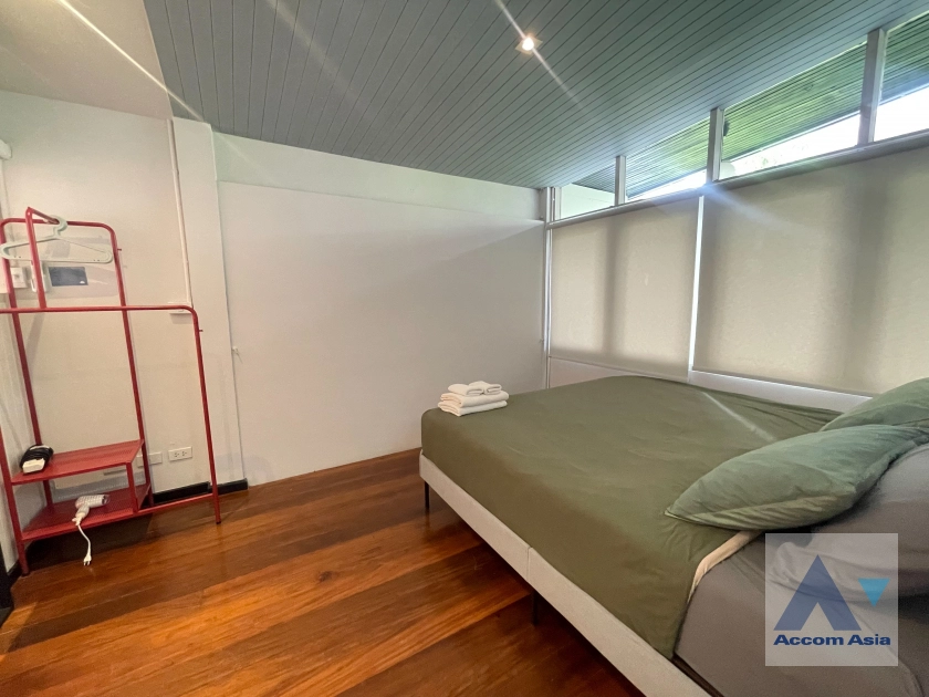 15  3 br House For Rent in Sukhumvit ,Bangkok BTS Ekkamai AA27280