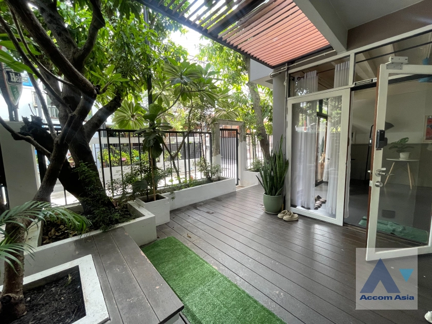 20  3 br House For Rent in Sukhumvit ,Bangkok BTS Ekkamai AA27280