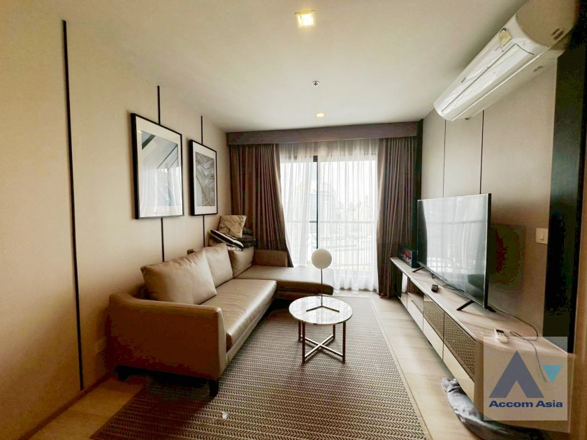  Life One Wireless Condominium  2 Bedroom for Rent BTS Ploenchit in Ploenchit Bangkok