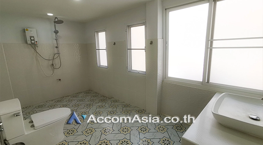 12  6 br House for rent and sale in Sathorn ,Bangkok BTS Chong Nonsi AA27315