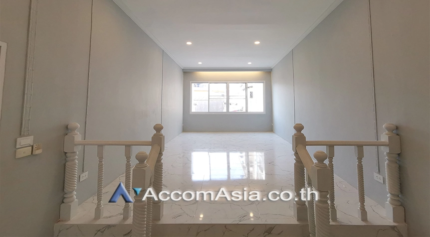13  6 br House for rent and sale in Sathorn ,Bangkok BTS Chong Nonsi AA27315