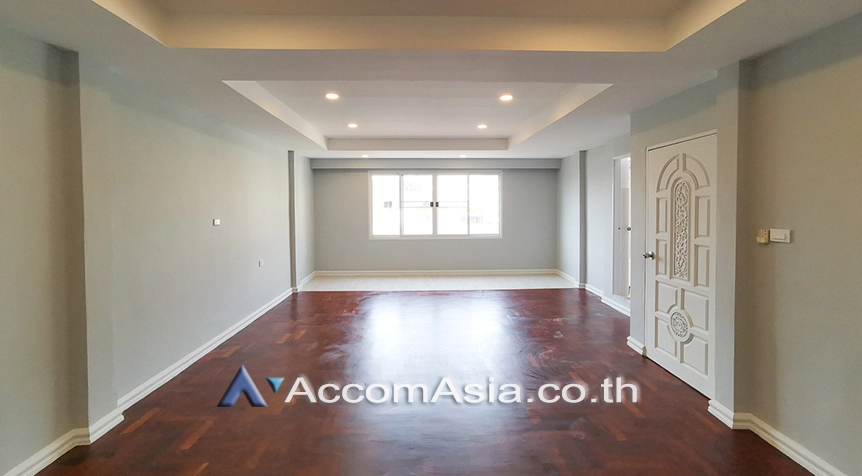 4  6 br House for rent and sale in Sathorn ,Bangkok BTS Chong Nonsi AA27315