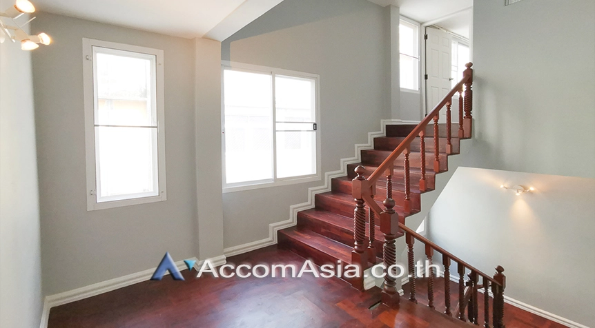 7  6 br House for rent and sale in Sathorn ,Bangkok BTS Chong Nonsi AA27315