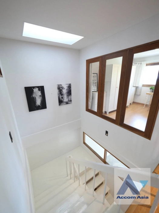 20  3 br Townhouse for rent and sale in Sukhumvit ,Bangkok BTS Phra khanong at Moo Baan Klongtan Nivet AA27316