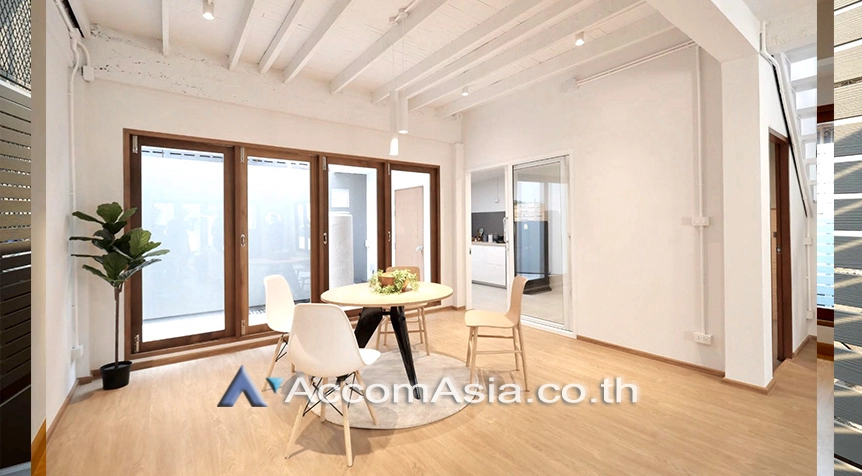 6  3 br Townhouse for rent and sale in Sukhumvit ,Bangkok BTS Phra khanong at Moo Baan Klongtan Nivet AA27316