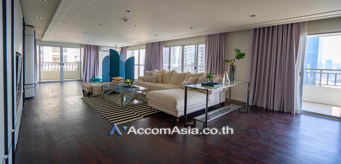 unit Spacious condominium with panoramic views and natural palette in Sathorn (AA27323)