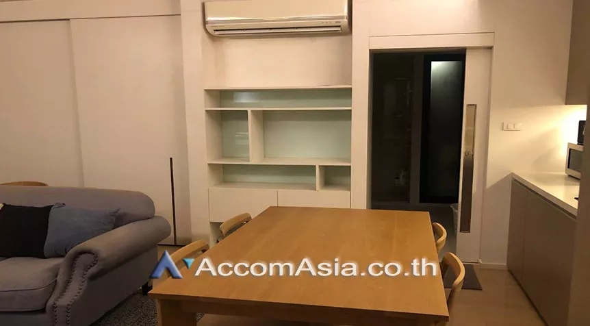  1 Bedroom  Condominium For Rent in Sukhumvit, Bangkok  near BTS Ekkamai (AA27325)