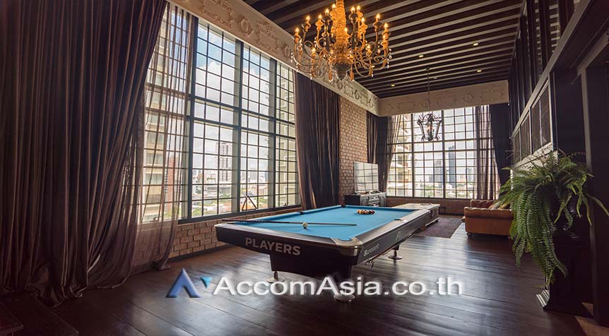 Double High Ceiling, Duplex Condo condominium for rent in Sukhumvit, Bangkok Code AA27329