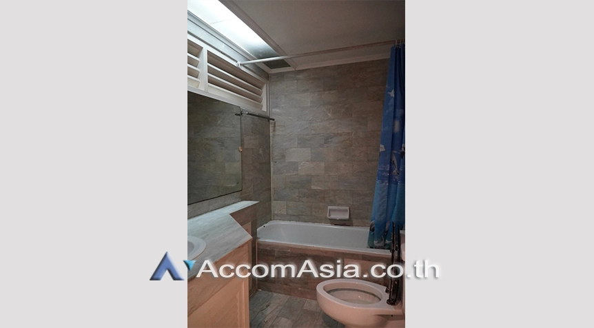 19  3 br Townhouse for rent and sale in Ploenchit ,Bangkok BTS Ploenchit AA27345