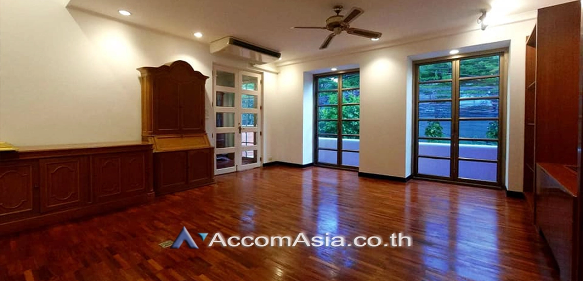 7  3 br Townhouse for rent and sale in Ploenchit ,Bangkok BTS Ploenchit AA27345