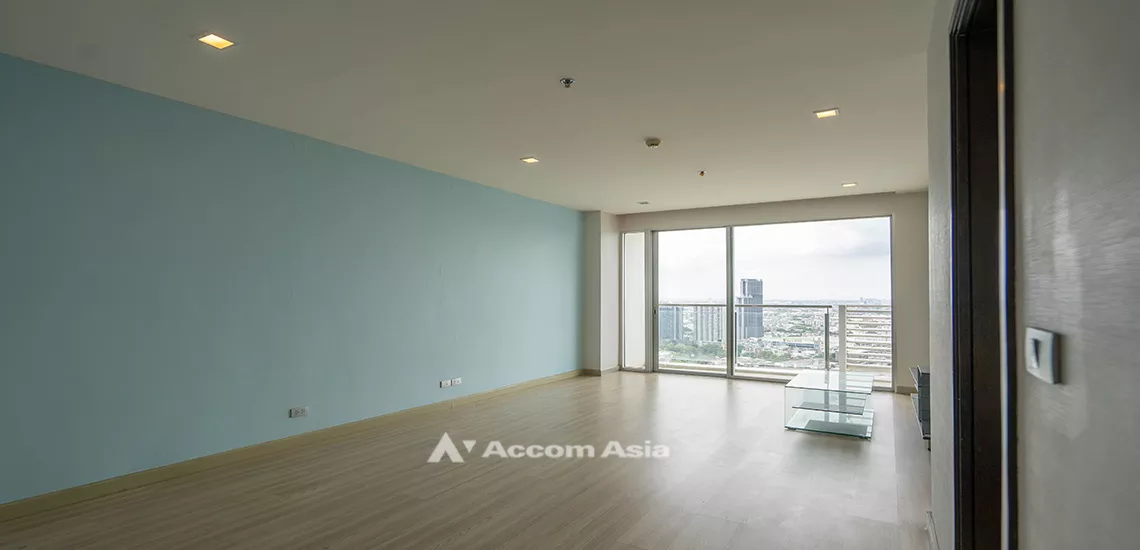  1  2 br Condominium For Sale in Sukhumvit ,Bangkok BTS Phra khanong at Sky Walk AA27351