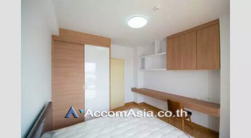  2 Bedrooms  Condominium For Sale in Ratchadapisek, Bangkok  near BTS Ekkamai (AA27356)