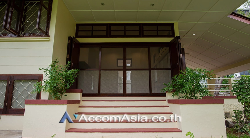 unitHome Office, Garden |  2 Bedrooms  House For Rent in New Phetchaburi, Bangkok  near BTS Phaya Thai - ARL Phayathai (AA27364)