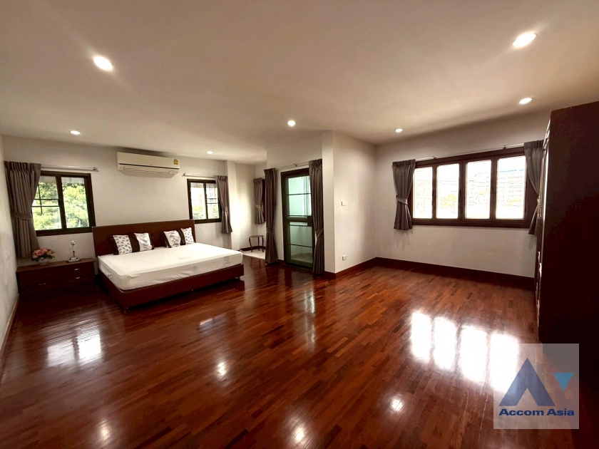 16  5 br House For Rent in Sukhumvit ,Bangkok BTS Phra khanong AA27372