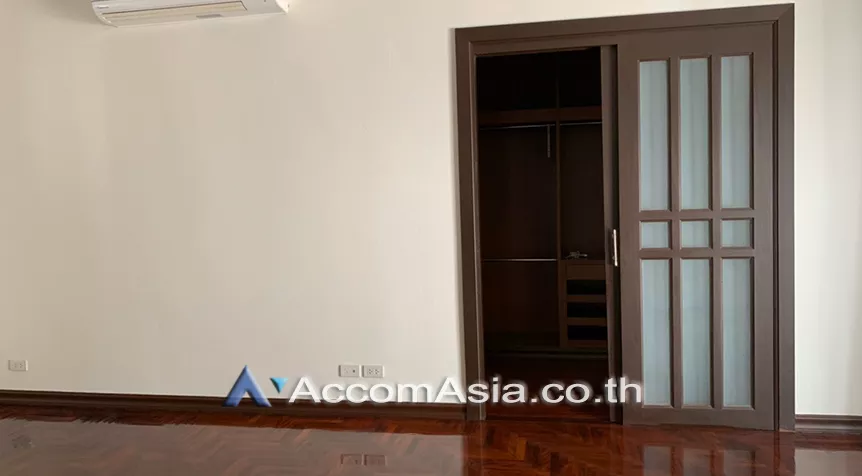 6  4 br House For Rent in Sukhumvit ,Bangkok BTS Thong Lo at Exclusive family compound AA27374