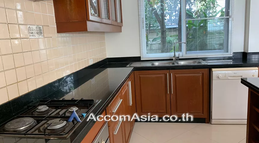 7  4 br House For Rent in Sukhumvit ,Bangkok BTS Thong Lo at Exclusive family compound AA27374