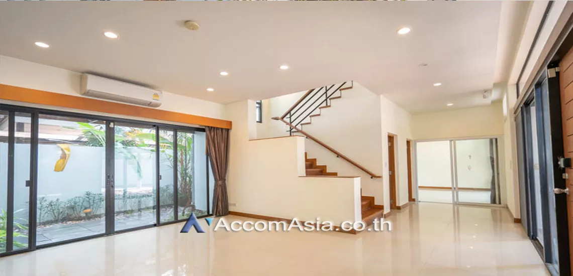 6  4 br House For Rent in Sukhumvit ,Bangkok BTS Thong Lo at A Peaceful Garden House AA27382