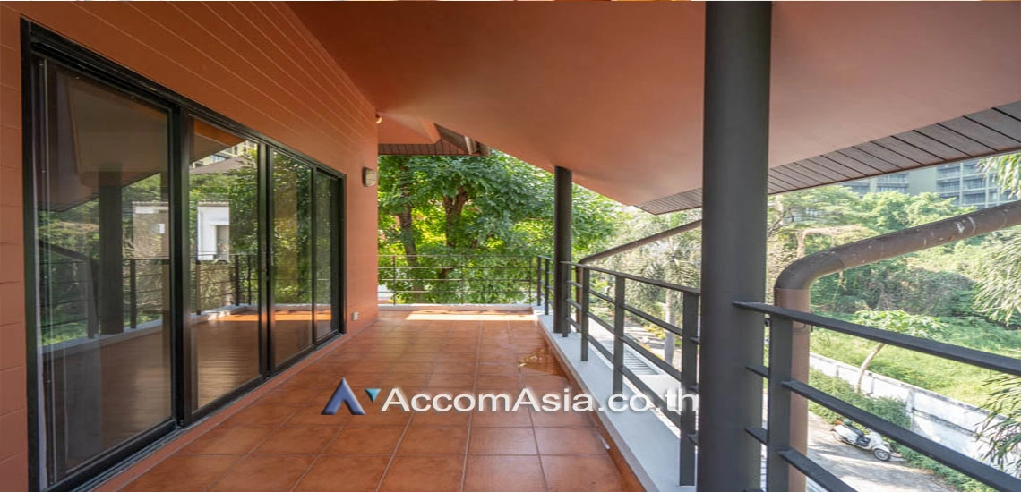 10  4 br House for rent and sale in Sukhumvit ,Bangkok BTS Thong Lo at A Peaceful Garden House AA27382