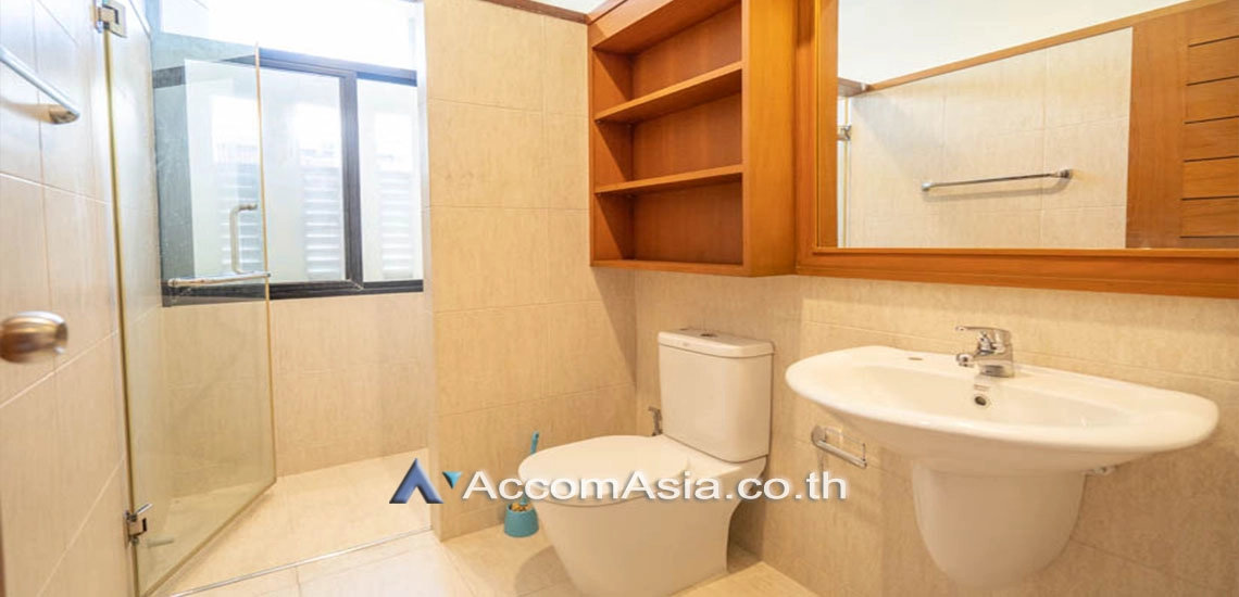 19  4 br House for rent and sale in Sukhumvit ,Bangkok BTS Thong Lo at A Peaceful Garden House AA27382