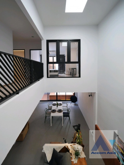 5  3 br House for rent and sale in Sukhumvit ,Bangkok BTS Phrom Phong AA27387