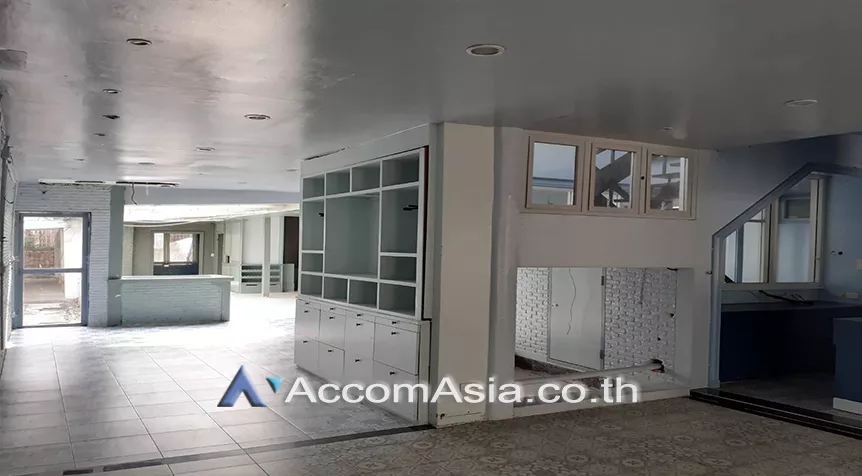 7  3 br House For Rent in Sukhumvit ,Bangkok BTS Thong Lo AA27394