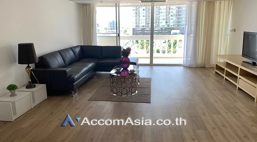 Pet friendly |  2 Bedrooms  Apartment For Rent in Sathorn, Bangkok  near BTS Chong Nonsi (AA27398)