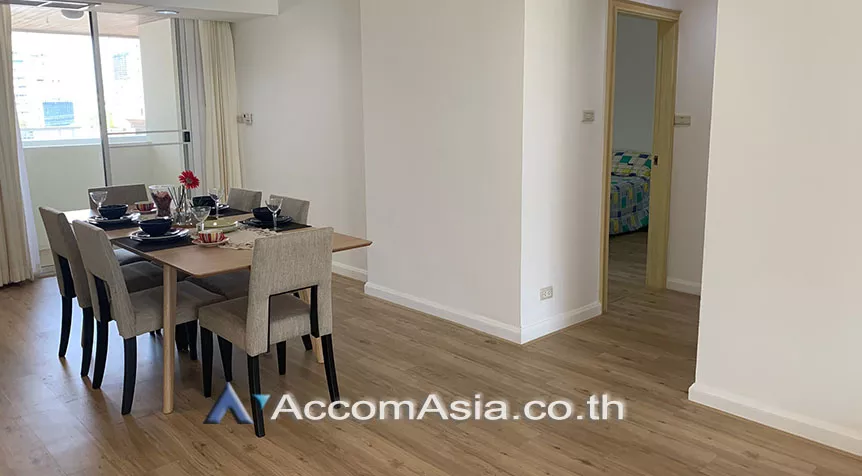 Pet friendly |  2 Bedrooms  Apartment For Rent in Sathorn, Bangkok  near BTS Chong Nonsi (AA27398)