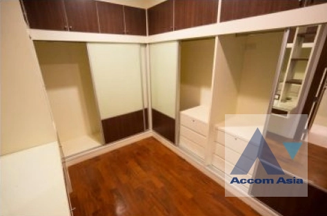 22  5 br House for rent and sale in Pattanakarn ,Bangkok BTS On Nut at Panya Pattanakarn Village AA27405