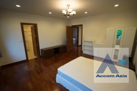 15  5 br House for rent and sale in Pattanakarn ,Bangkok BTS On Nut at Panya Pattanakarn Village AA27405