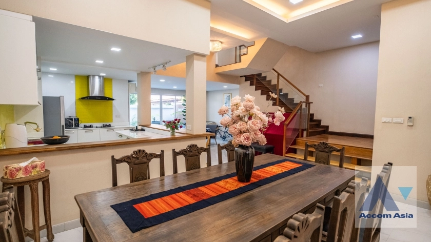 6  4 br Townhouse For Rent in Sukhumvit ,Bangkok BTS Phrom Phong at A Unique Living Place AA27410