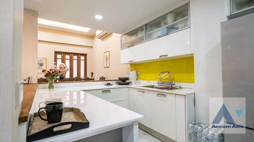 9  4 br Townhouse For Rent in Sukhumvit ,Bangkok BTS Phrom Phong at A Unique Living Place AA27410