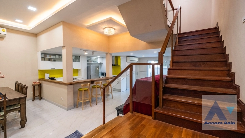 13  4 br Townhouse for rent and sale in Sukhumvit ,Bangkok BTS Phrom Phong at A Unique Living Place AA27410