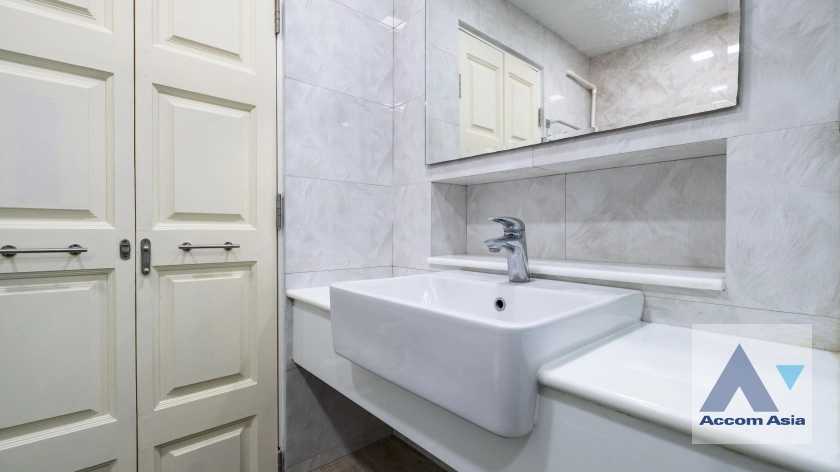 22  4 br Townhouse for rent and sale in Sukhumvit ,Bangkok BTS Phrom Phong at A Unique Living Place AA27410