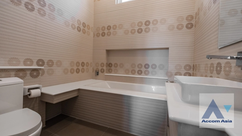 34  4 br Townhouse for rent and sale in Sukhumvit ,Bangkok BTS Phrom Phong at A Unique Living Place AA27410