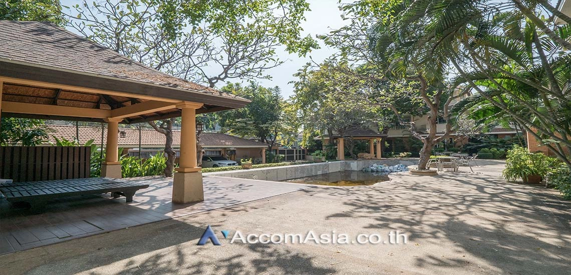 5  4 br House for rent and sale in New Phetchaburi ,Bangkok  at House in compound AA27418