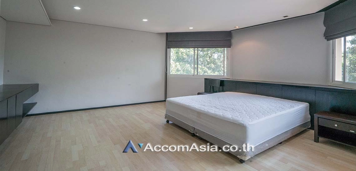 11  4 br House for rent and sale in New Phetchaburi ,Bangkok  at House in compound AA27418