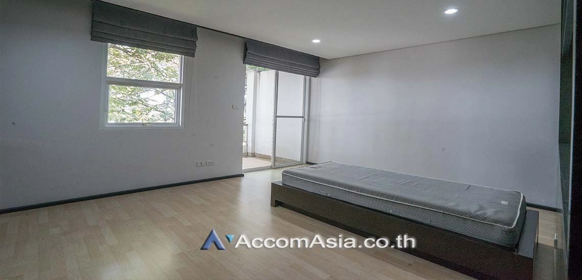 15  4 br House for rent and sale in New Phetchaburi ,Bangkok  at House in compound AA27418