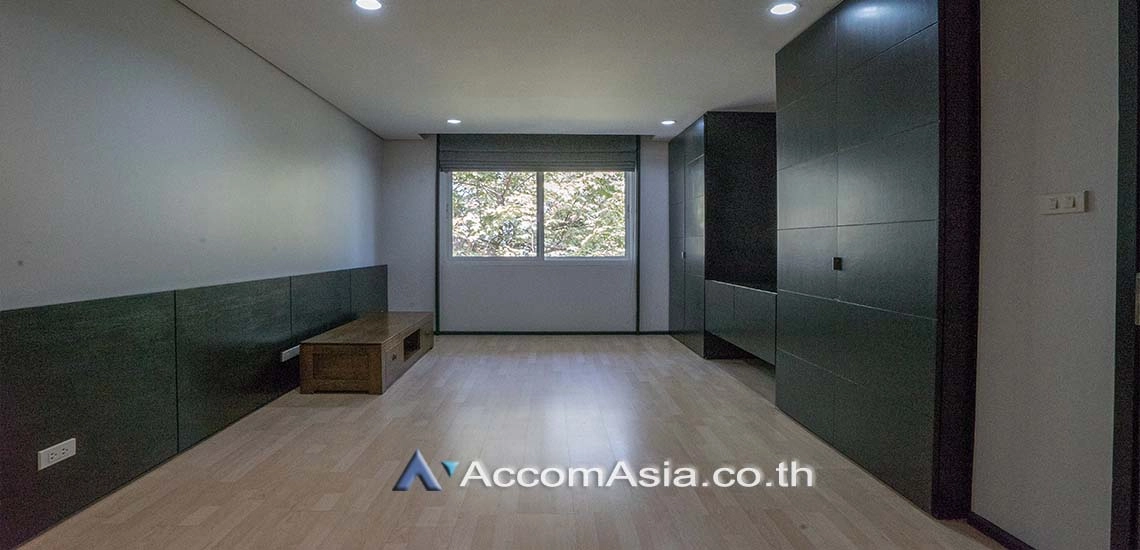 8  4 br House for rent and sale in New Phetchaburi ,Bangkok  at House in compound AA27418