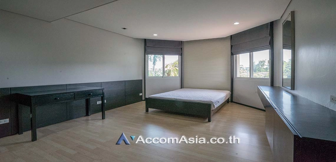 7  4 br House for rent and sale in New Phetchaburi ,Bangkok  at House in compound AA27418