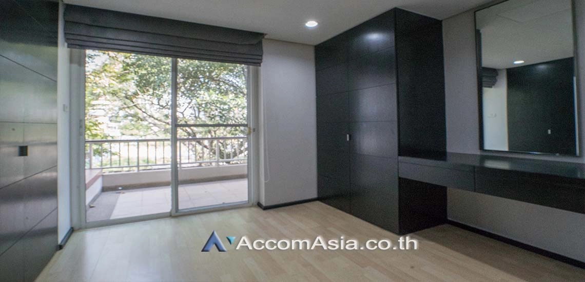 12  4 br House for rent and sale in New Phetchaburi ,Bangkok  at House in compound AA27418