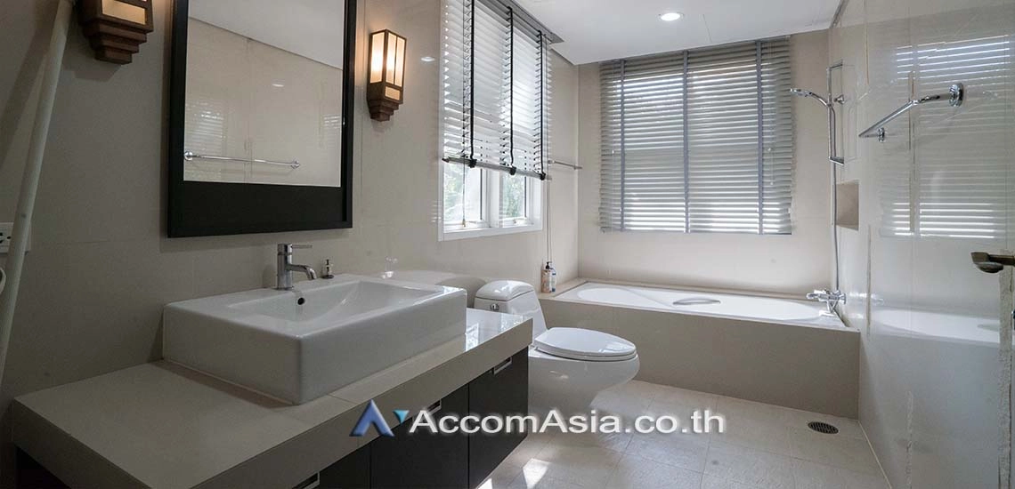13  4 br House for rent and sale in New Phetchaburi ,Bangkok  at House in compound AA27418