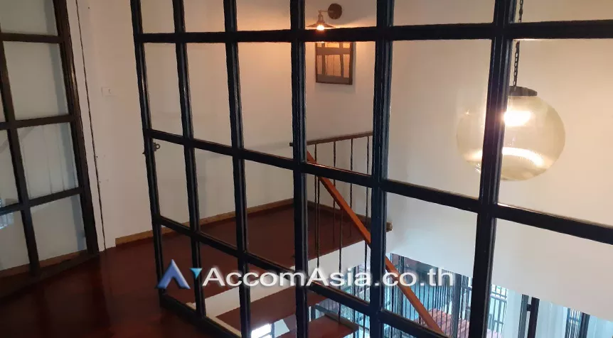 13  3 br Townhouse For Rent in Phaholyothin ,Bangkok BTS Ari AA27419