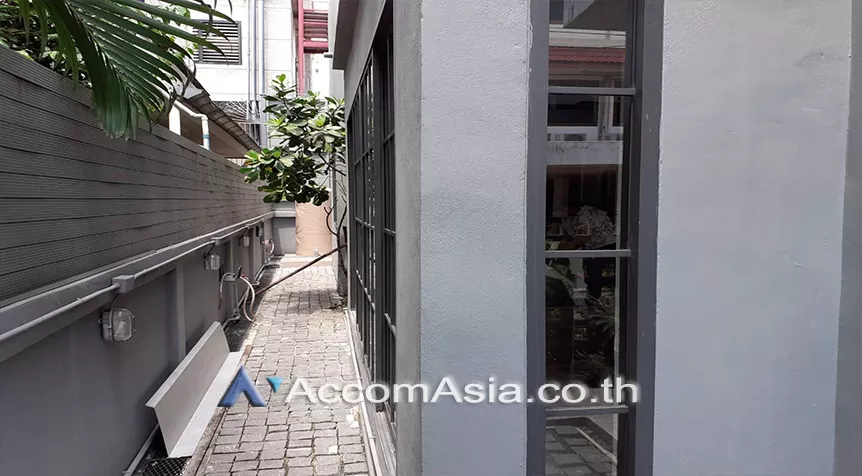 14  3 br Townhouse For Rent in Phaholyothin ,Bangkok BTS Ari AA27419
