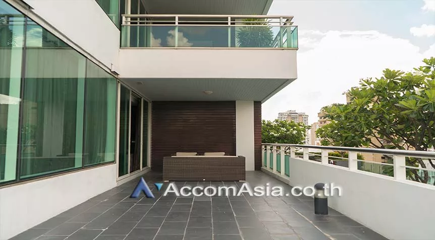 Big Balcony |  3 Bedrooms  Apartment For Rent in Sukhumvit, Bangkok  near BTS Thong Lo (AA27427)