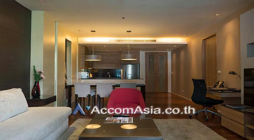 unit 3 Bedrooms  Apartment For Rent in Sukhumvit, Bangkok  near BTS Thong Lo (AA27429)