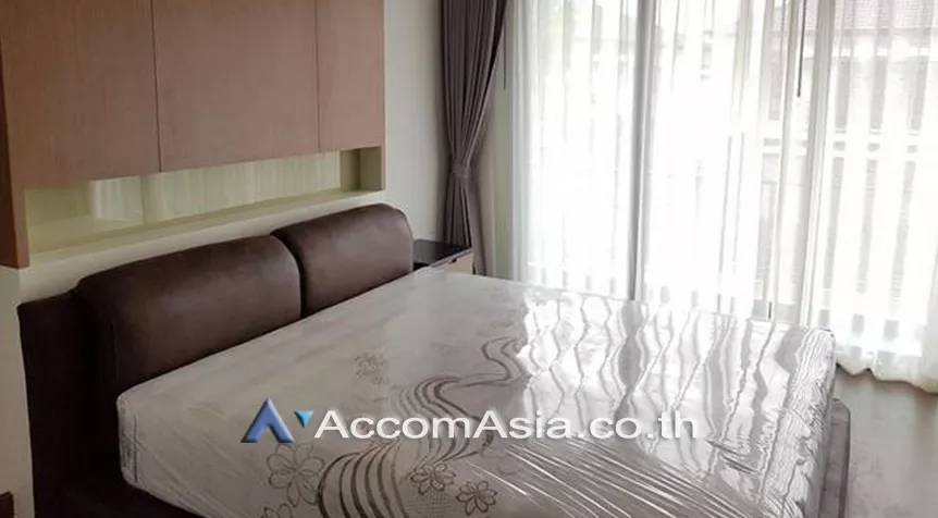 unit 4 Bedrooms  House For Rent in Bang Na, Bangkok  near BTS Bang Na (AA27430)