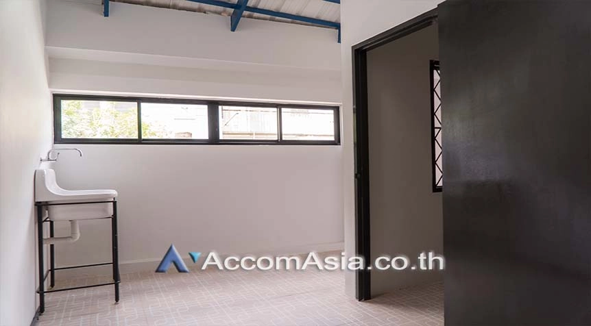 8  6 br House For Rent in Sukhumvit ,Bangkok BTS Ploenchit AA27437