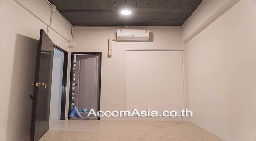 12  6 br House For Rent in Sukhumvit ,Bangkok BTS Ploenchit AA27437