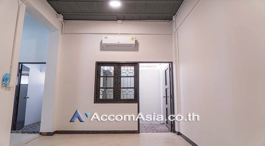 16  6 br House For Rent in Sukhumvit ,Bangkok BTS Ploenchit AA27437