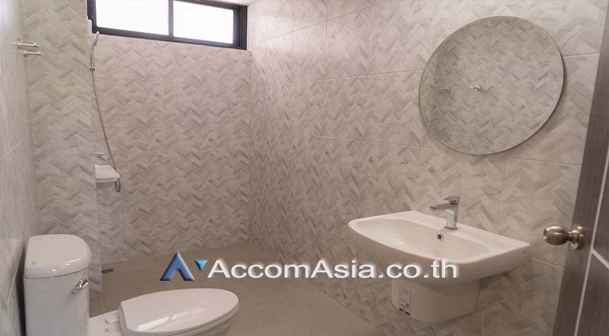 17  6 br House For Rent in Sukhumvit ,Bangkok BTS Ploenchit AA27437